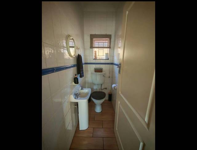 3 BEDROOM HOUSE FOR SALE IN MOREGLOED